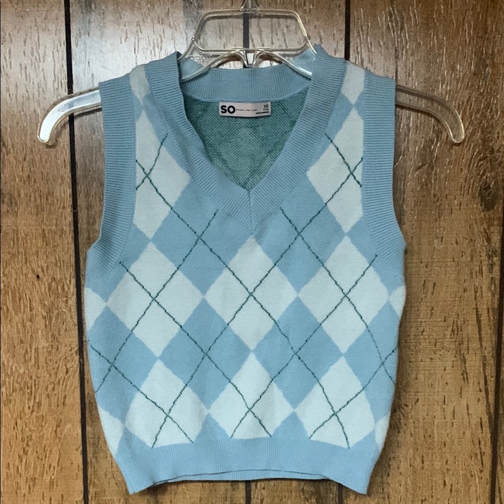 SO Juniors XS Sleeveless Sweater Vest